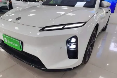 Nio ET5