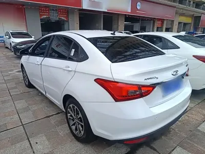 Chery Arrizo 5