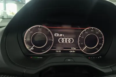 Audi Q2L e-tron