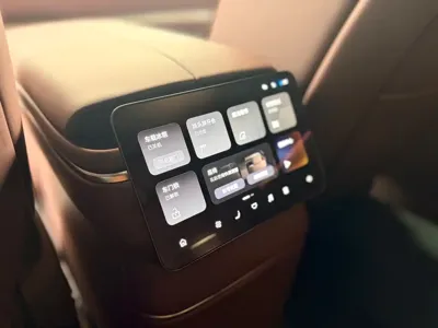 Nio ES8