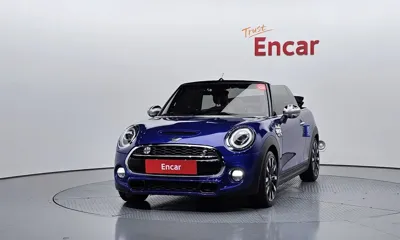 MINI Cooper Convertible