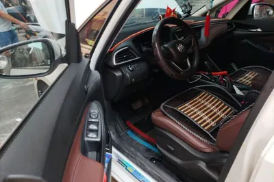 Buick GL6
