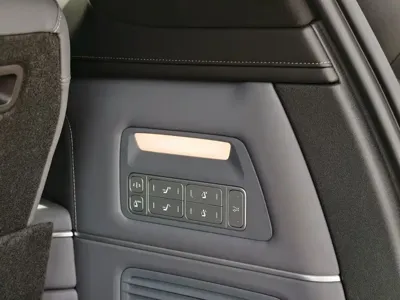 Nio ES8