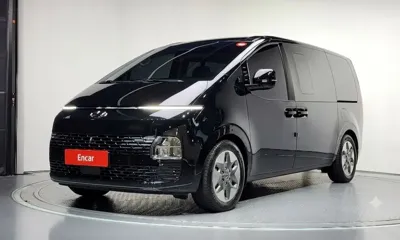 Hyundai Staria