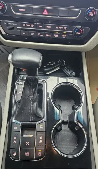 Kia Canival