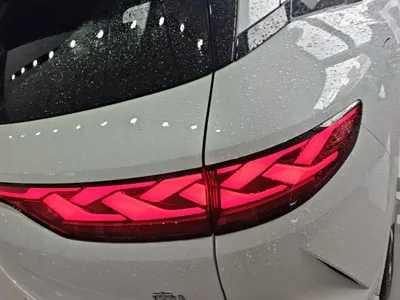 BYD 唐L