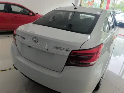 Toyota Yaris L
