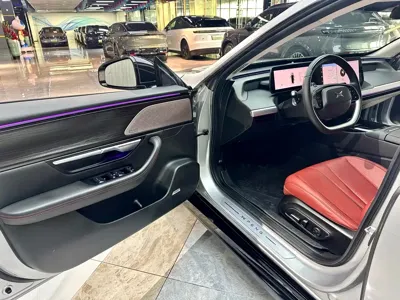 Xpeng P7