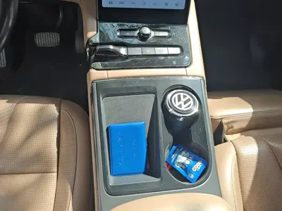 Nio ES8