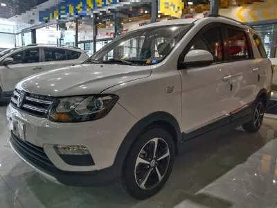 Dongfeng Fengon 370