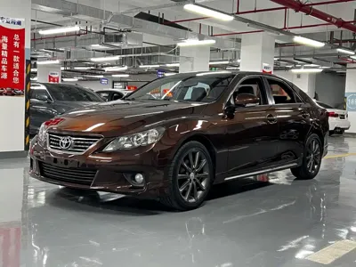 Toyota Reiz