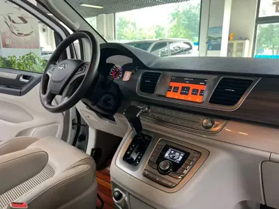 大通 G10