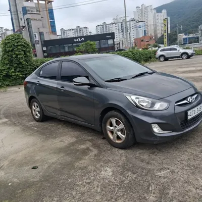Hyundai Accent