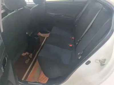 Toyota Yaris L