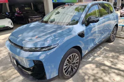 Leapmotor B10