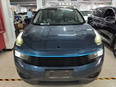 Lynk & Co 01