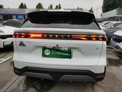 Geely Galaxy L7