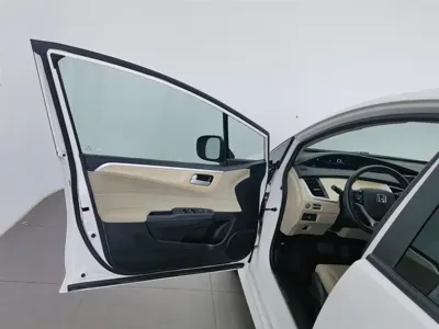 Honda Jade