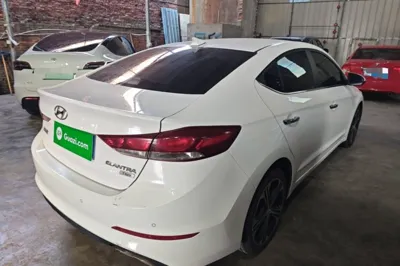 Hyundai Elantra (6th Generation