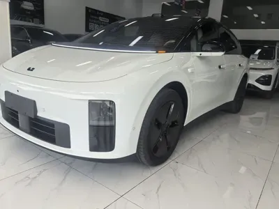 Li Auto 理想i6