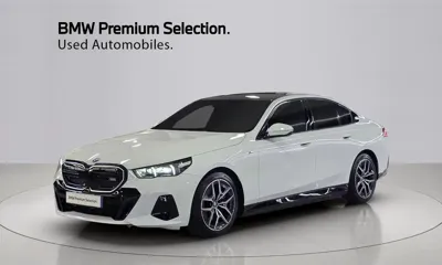 BMW i5
