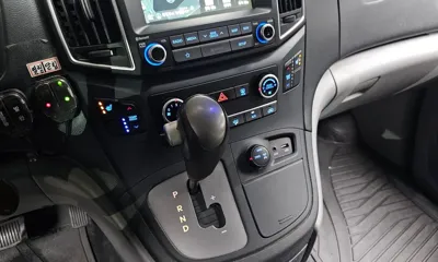 Hyundai Starex