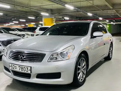 Infiniti G