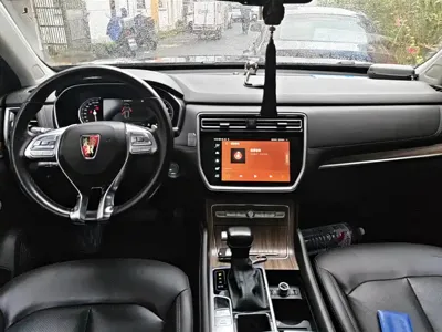 Roewe RX8