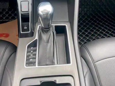 Roewe i5