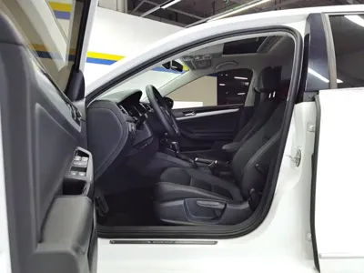 Volkswagen Sagitar