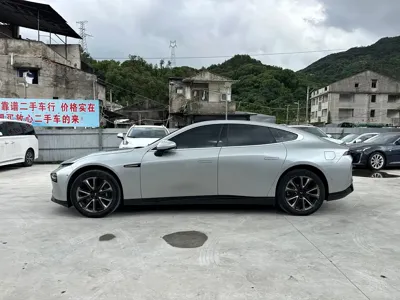 Xpeng P7