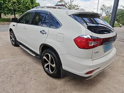 BYD S7