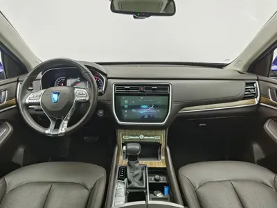 Roewe RX8