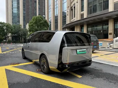 Li Auto Li MEGA