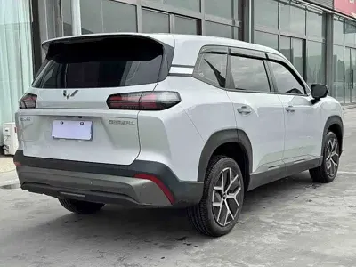 Wuling Xingguang 560