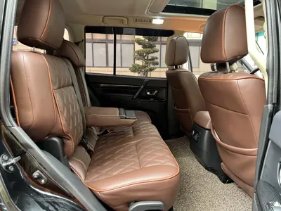 Mitsubishi Pajero (Import)