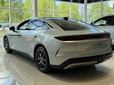 BYD 汉L