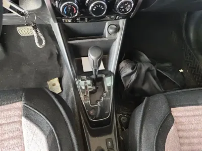 Toyota Yaris L