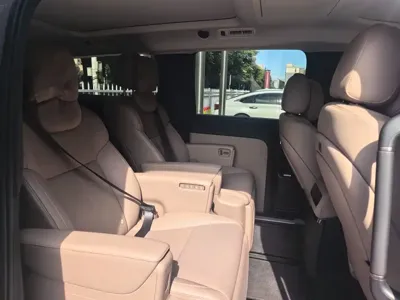 Li Auto Li MEGA