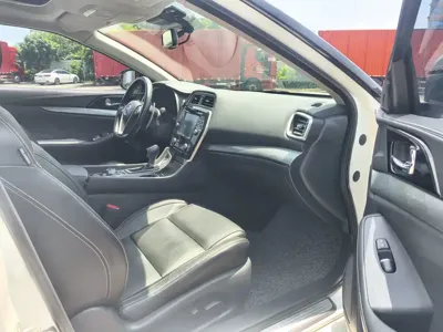 Nissan Cima