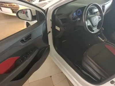 Hyundai Verna