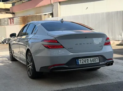 Genesis G70