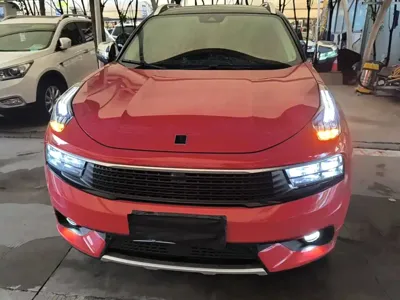 Lynk & Co 01