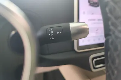 Li Auto L6