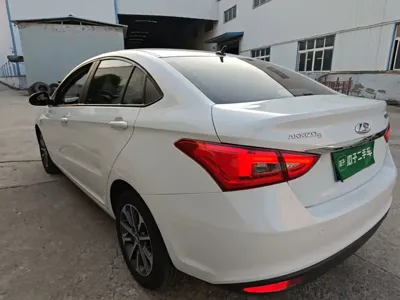 Chery Arrizo 5
