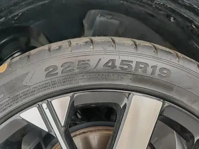 Geely ICON