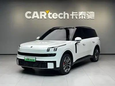 Lynk & Co 领克900