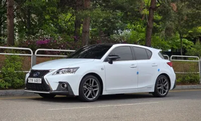 Lexus CT200h