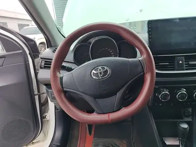 Toyota Yaris L