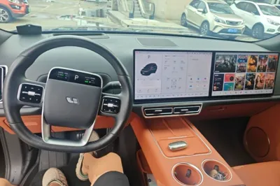 Li Auto L8